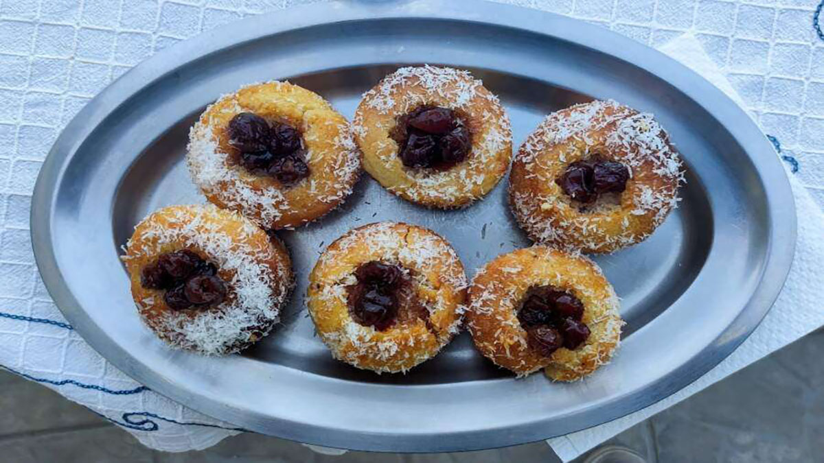 Μαφινς με καρύδα της μαμάς μου απλή και εύκολη